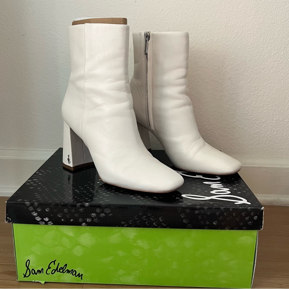 Sam Edelman Codie Ankle Booties in White